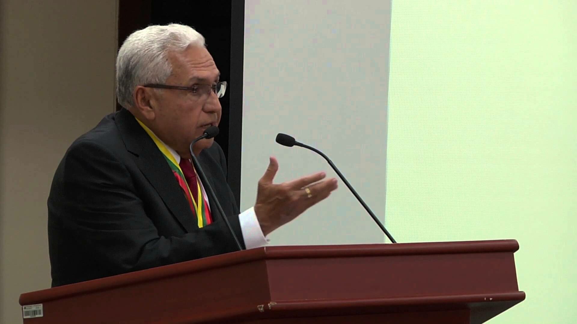 Néstor Hernando Parra y su periplo luminoso